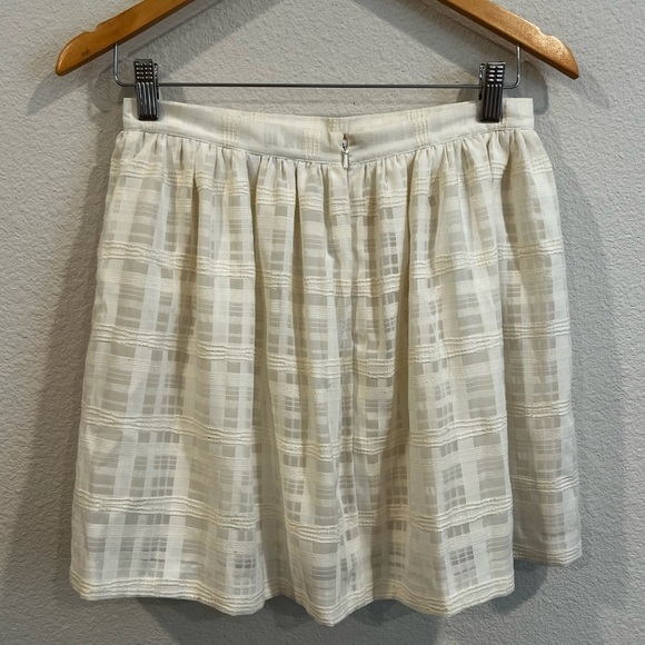 Tildon size 6 cream tone one tone plaid skirt academia - Picture 2 of 8